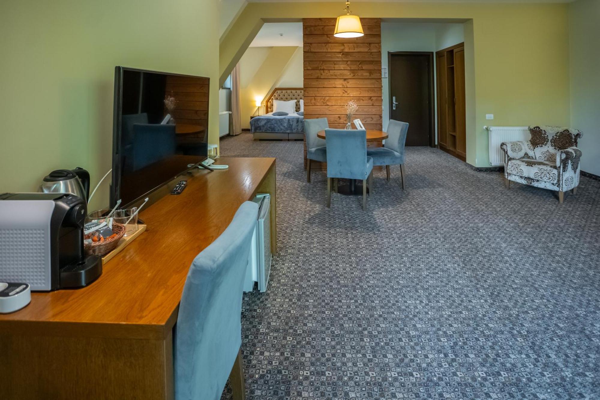 오푸스 빌라 시나이아 외부 사진 Suite room