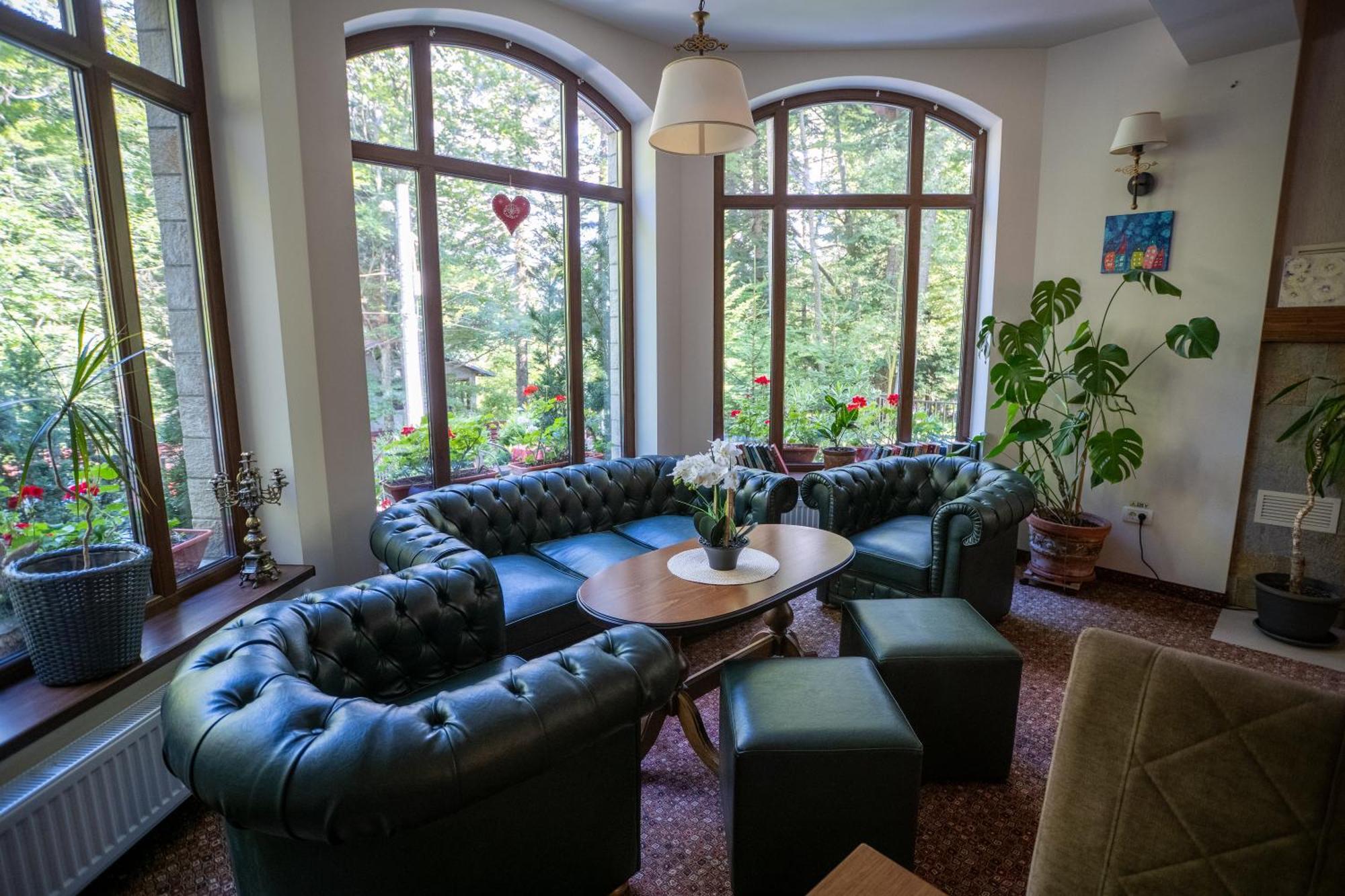 오푸스 빌라 시나이아 외부 사진 Interior of the hotel